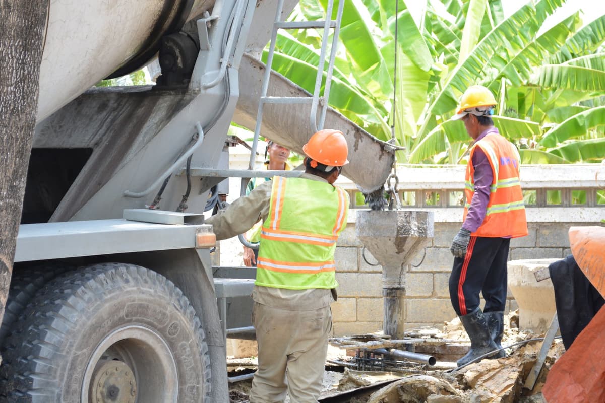 concrete contractors using Riveta