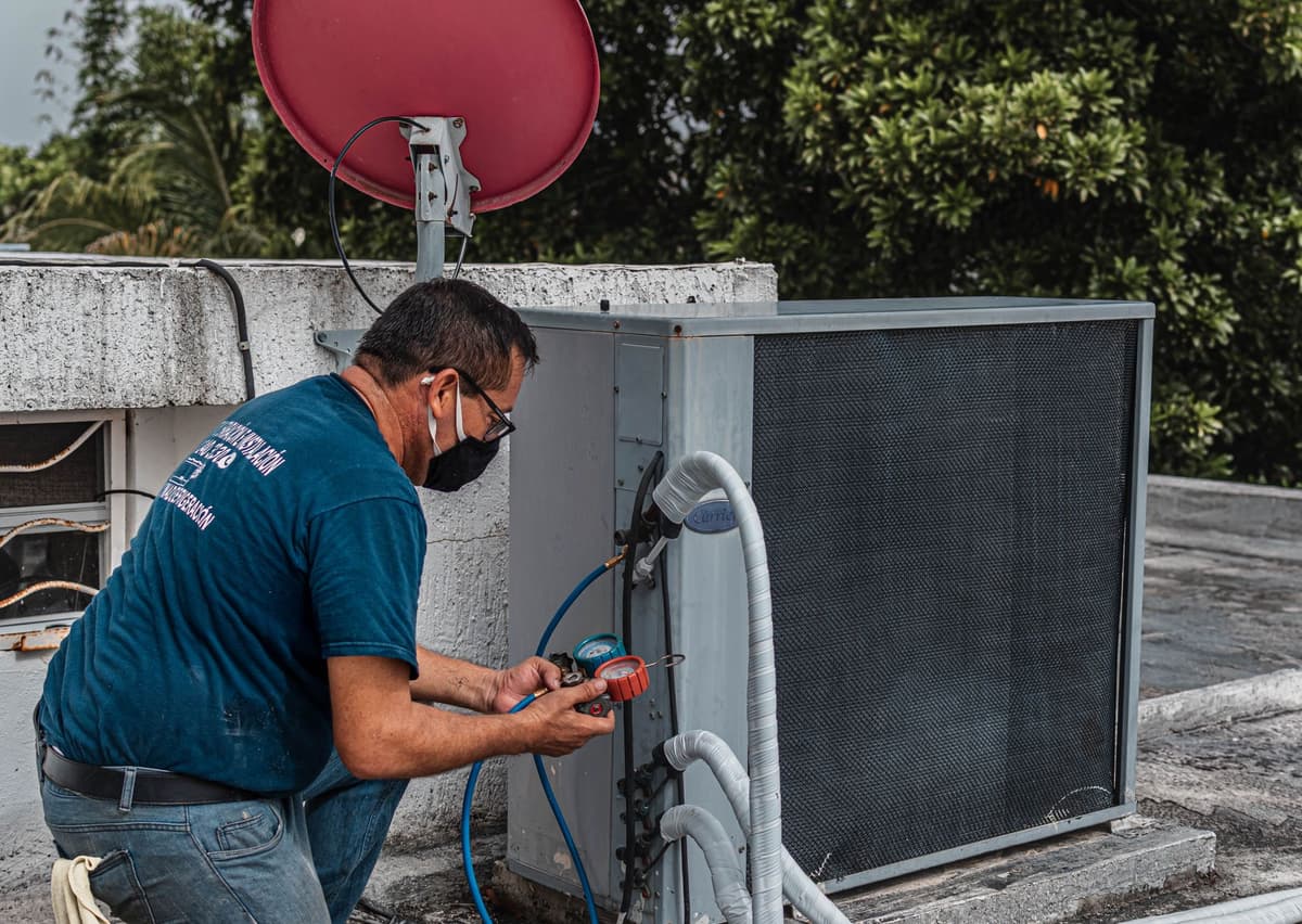 HVAC contractors using Riveta